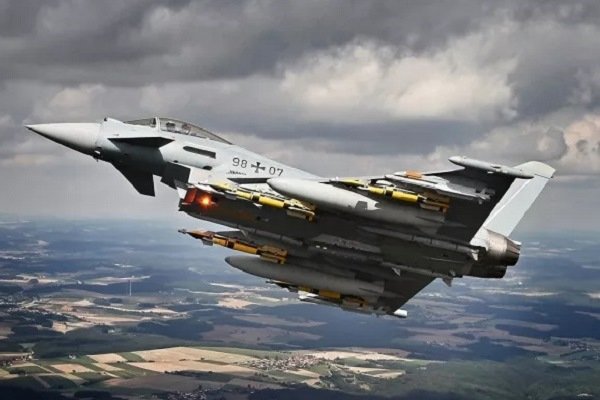 Германские истребители оказались непригодны к выполнению военных операций Германские истребители оказались непригодны к выполнению военных операций