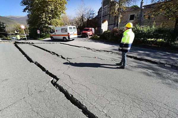 В центральной Италии случилось землетрясение В центральной Италии случилось землетрясение