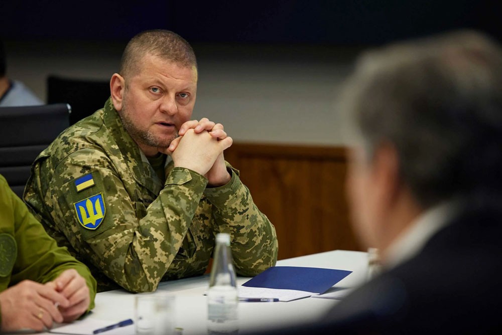 Главнокомандующий Вооруженными Силами Украины Валерий Залужный принял участие во встрече с президентом Украины Владимиром Зеленским.