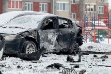 Пострадавшие от обстрела автомобили жителей Белгорода