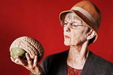 Мозг человек к старости уменьшается