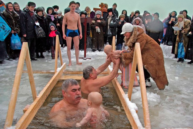 Крещенские купания — опасная и смертельная традиция, которая не отпускает грехов