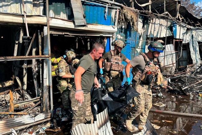 Убитые жители Константиновки ударом украинской ракеты