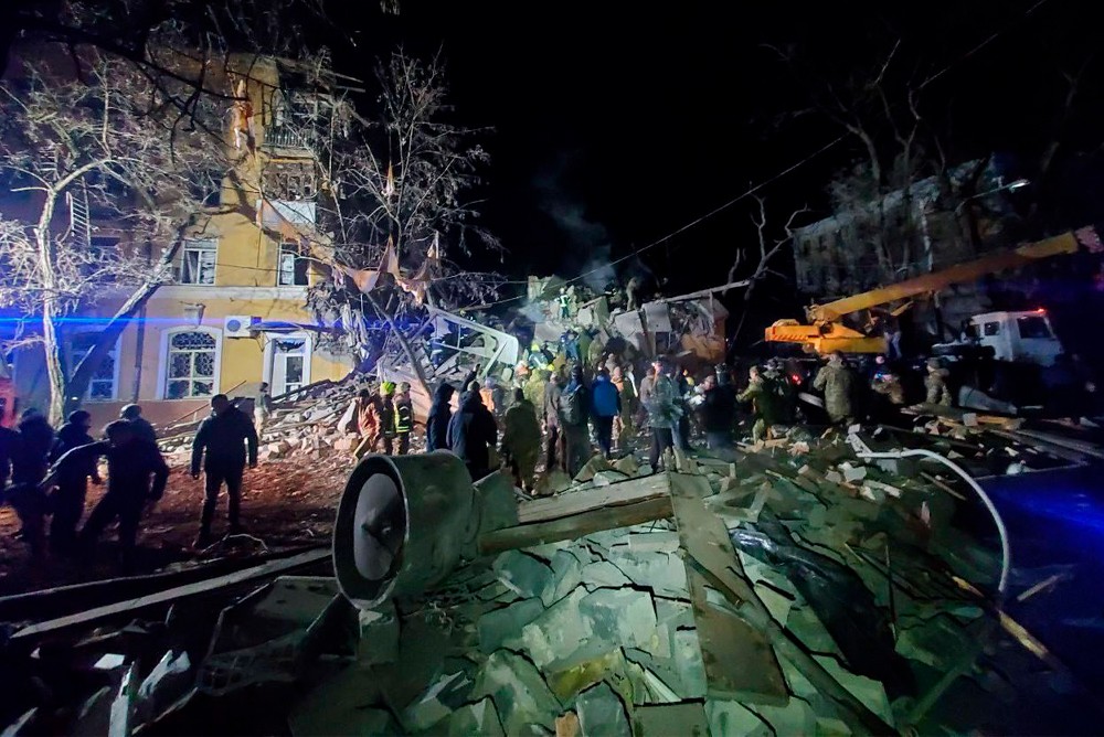 Страшный взрыв в Краматорске, частично обрушилась многоэтажка, 2 человека погибли и 7 пострадали