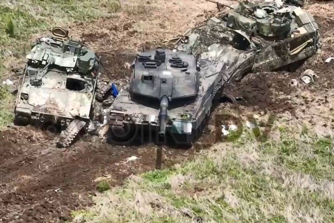 Кадры уничтожения танков «Леопард» и БМП «Брэдли» облетели сеть