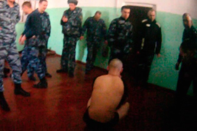 До 12 лет лишения свободы за пытки, организованные представителями власти – новый законопроект в Госдуме