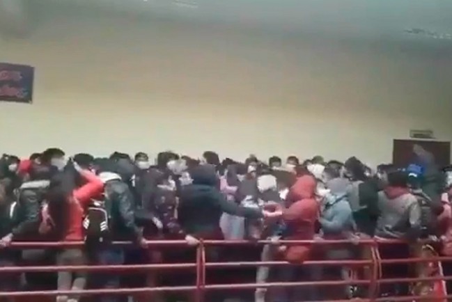 В университете Боливии во время давки погибли студенты
