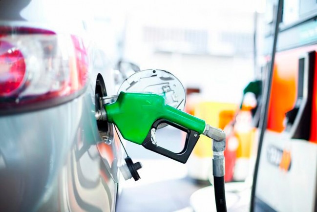 Рост цен на бензин обеспокоил россиян