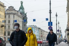 В Смольном не реагируют на рост заболеваемости ковидом в Петербурге  