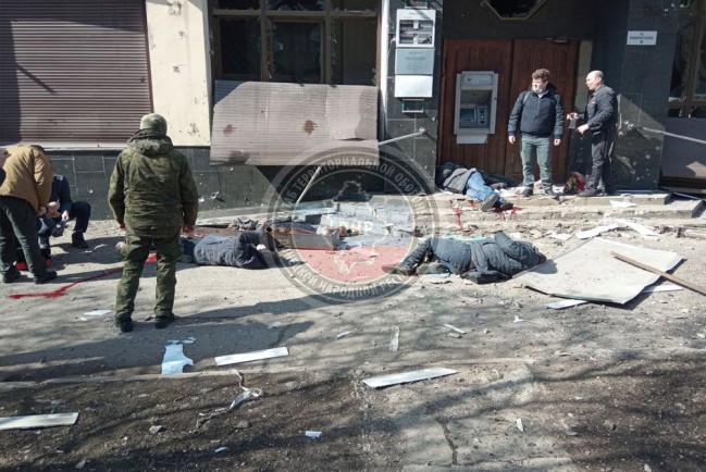 В Донецке погибли 20 человек, среди них ребёнок от удара ракетой «Точка-У» по центру города