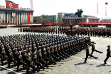 В Северной Корее 800 тысяч человек за сутки подали заявление о зачислении в армию для борьбы с США