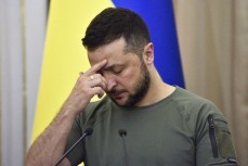 Зеленский: Украина не в состоянии начать контрнаступление из-за нехватки боеприпасов