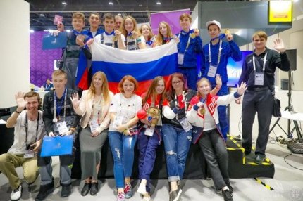 Российская команда на чемпионате Junior Skills в Абу-Даби
