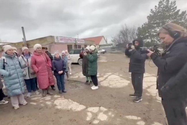 В хуторе Воскресенский под Анапой власти устроили свалку опасных отходов рядом с домами