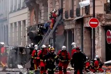В центре Парижа в булочной взорвался газ