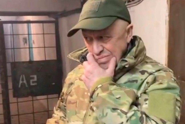 Евгений Пригожин заявил, что в России необходимо ввести уголовное наказание за «гламуризацию армии»