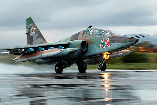 Российский самолет-штурмовик Су-25.