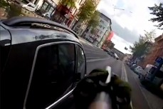 Террорист стреляет по полицейским в Германии