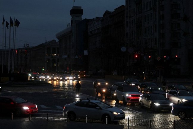Киев в полном блэкауте: город погрузился в темноту после ударов ВС РФ