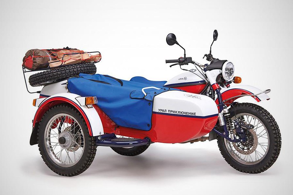 Мотоцикл Ural  с палаткой и вязанкой дров за 1,15 миллиона рублей