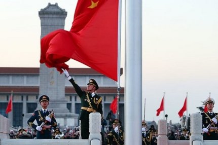 Китайские солдаты в Пекине