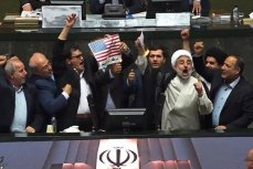 Депутаты в Тегеране