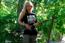 Женщины-снайперы ВСУ, стрелявшие по мирным жителям Красного Лимана, работали в паре: одна погибла при задержании, другую взяли в плен 