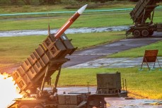 Patriot выпустив 32 ракеты так и не смог сбить «Кинжал» — Military Watch Magazine