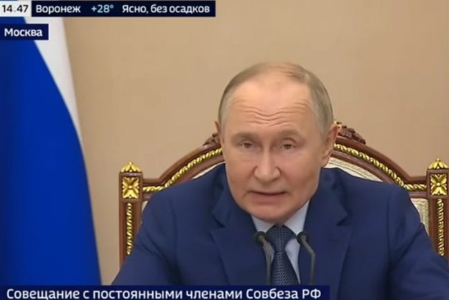 Путин: Россия готова отвечать на угрозы военной силой