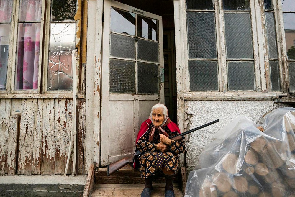 Бабушка с ружьём. Война в Нагорном Карабахе 2020 года.