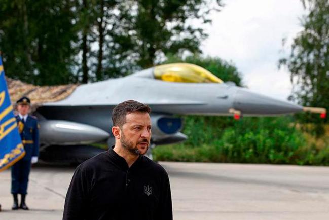 Зеленский на презентации F-16