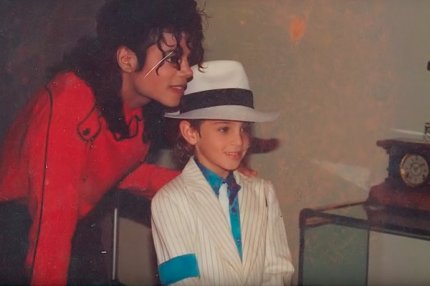 Майкл Джексон со своим маленьким другом