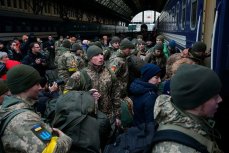 Сокращение брони от мобилизации на Украине и поиск уклонистов