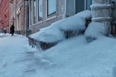 Вице-губернатор Петербурга Повелий признался, что коммунальщики беспомощны перед ледяным дождем 13 января