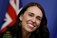 Премьер-министр Новой Зеландии Джасинда Ардерн разрешила показ оргий по национальному телевидению