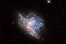 Столкновение двух галактик происходит в созвездии Геркулеса