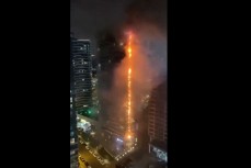 Видео пожара 24-этажного дома в Стамбуле