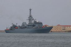 Разведывательный корабль «Иван Хурс» зашел невредимый в бухту Севастополя
