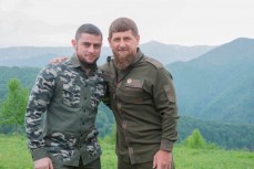 Министр Чечни по национальной политике считает нормальными призывы отрезать головы 