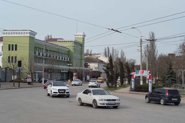 Улица Кирова в Керчи