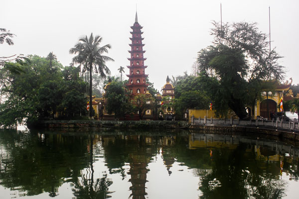 Пагода Чан Куок (Chùa Trấn Quốc) в Ханое.