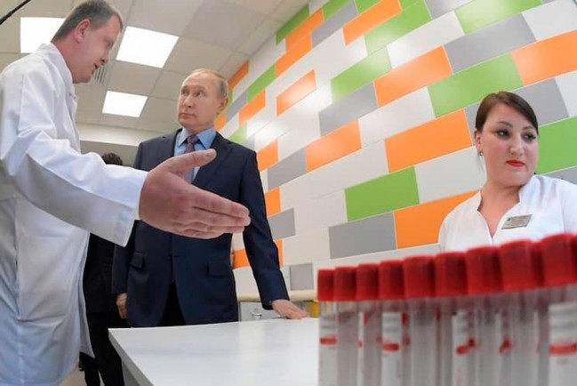 Путин и врачи
