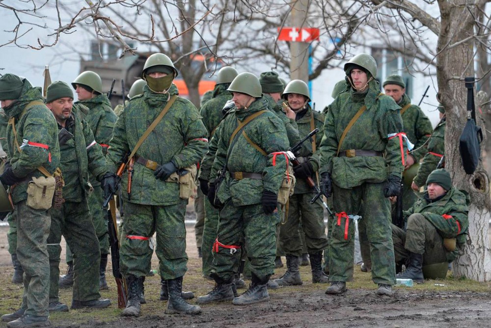 Бойцы ДНР воюют в стальных касках времен ВОВ.