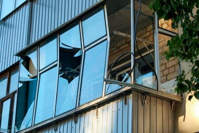 Жители домов в центре Белгорода специально разбивают окна, чтобы получить бесплатный ремонт