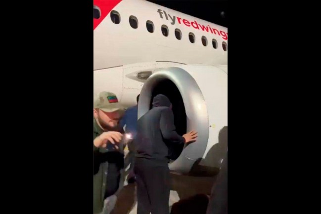 Дагестанцы ищут евреев в турбине самолета