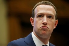 Акции Facebook обрушились на 25% после представления провального отчета