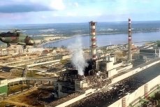 Авария на Чернобыльской АЭС, разрушенный ядерный реактор четвертого энергоблока 