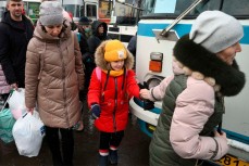 Петербуржцы предоставляют жилье и подработку беженцам Донбасса
