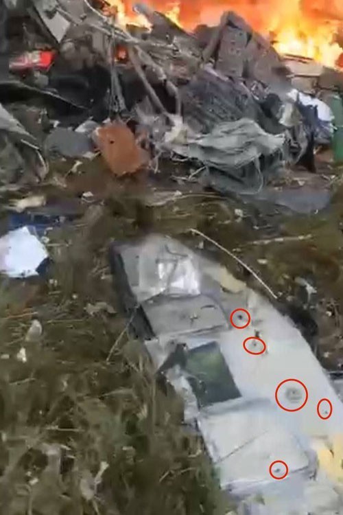 Поврежденное крыло самолета на котором летел Пригожин: похоже на работу ПВО