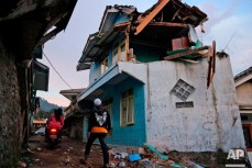 В результате землетрясения в Индонезии погибли 162 человека